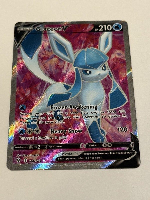 Pokémon Glaceon V Full Art Ultra Rare Holo 174/203 SWSH07 Evolving Skies J