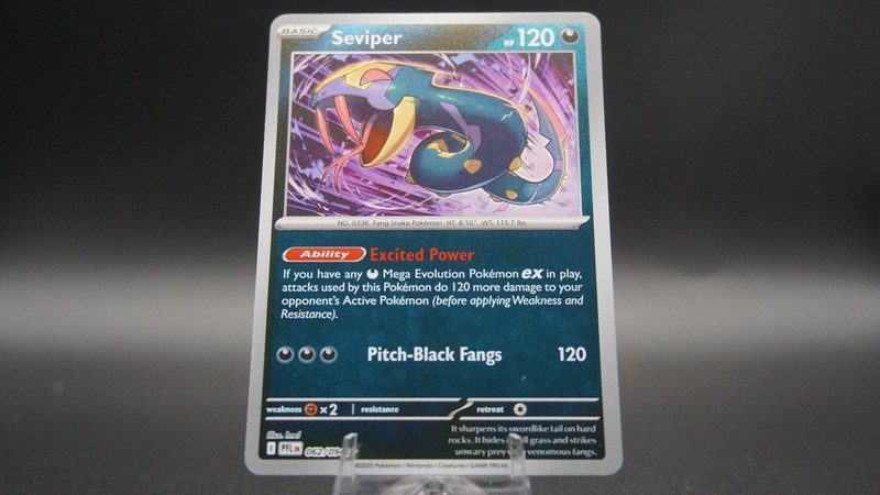 Seviper 062/094 Uncommon Phantasmal Flames Pokemon Reverse Holo Near Mint