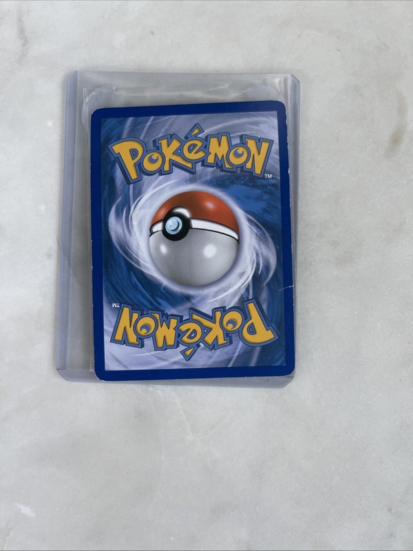 Pokémon TCG Gyarados Holo Rare 2011 7/95 gallery