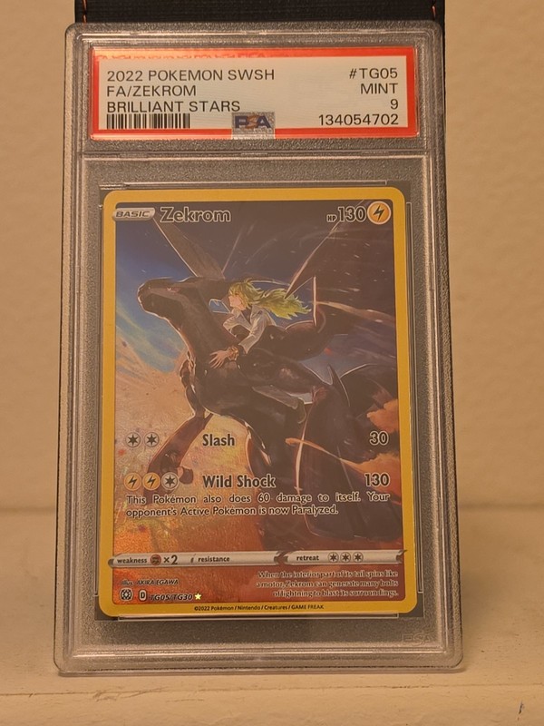 Zekrom TG05/TG30 Swsh09: Brilliant Stars Trainer Gallery Holo
