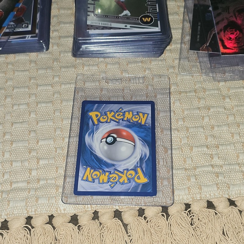 Flygon EX Promo Holo 170 HP gallery