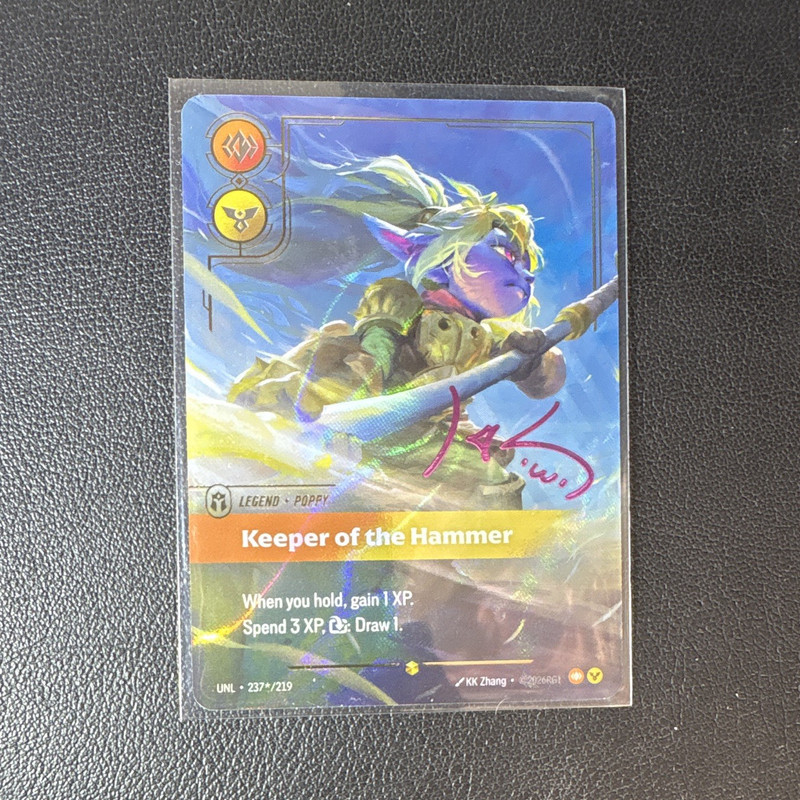 Riot Games Keeper of the Hammer Poppy 237/219 Rare Foil Auto (EN)