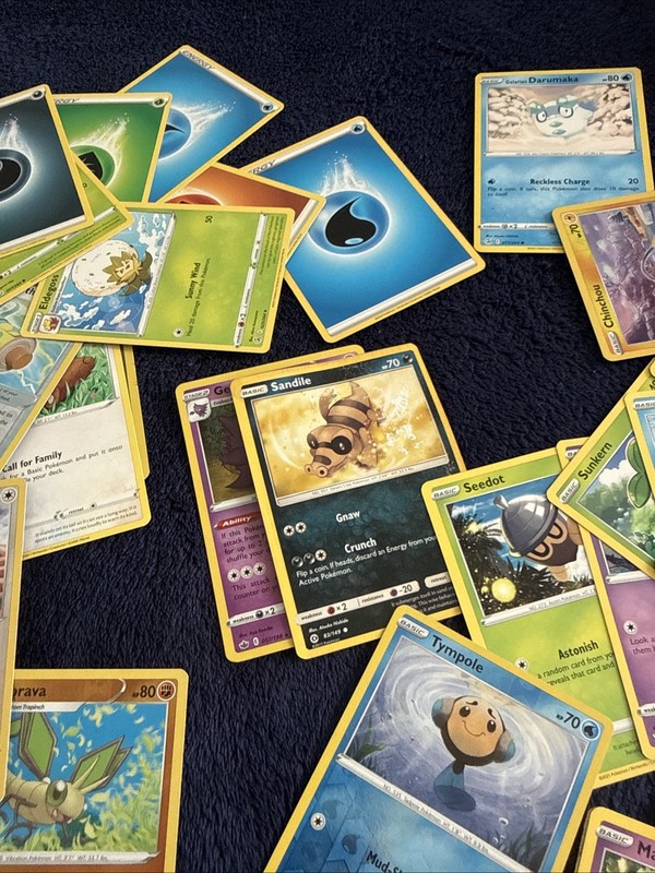 Pokémon Card Collection (200 Count/Multiple Gens/Great Condition!) gallery