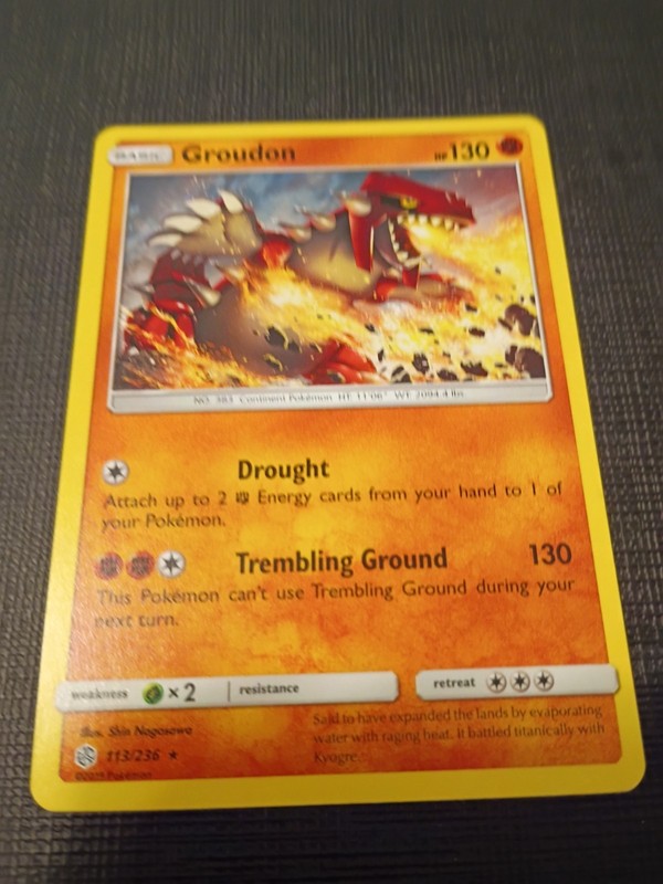 Pokémon TCG Cracked Ice Groudon Card 2019 Cosmic Eclipse 113/236