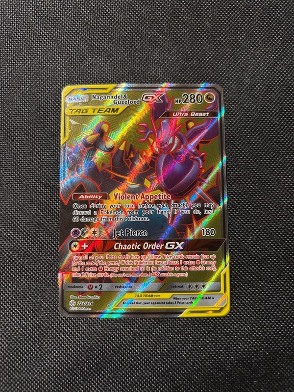 Naganadel & Guzzlord GX (Full Art) 223/236 Sm-Cosmic Eclipse Holo