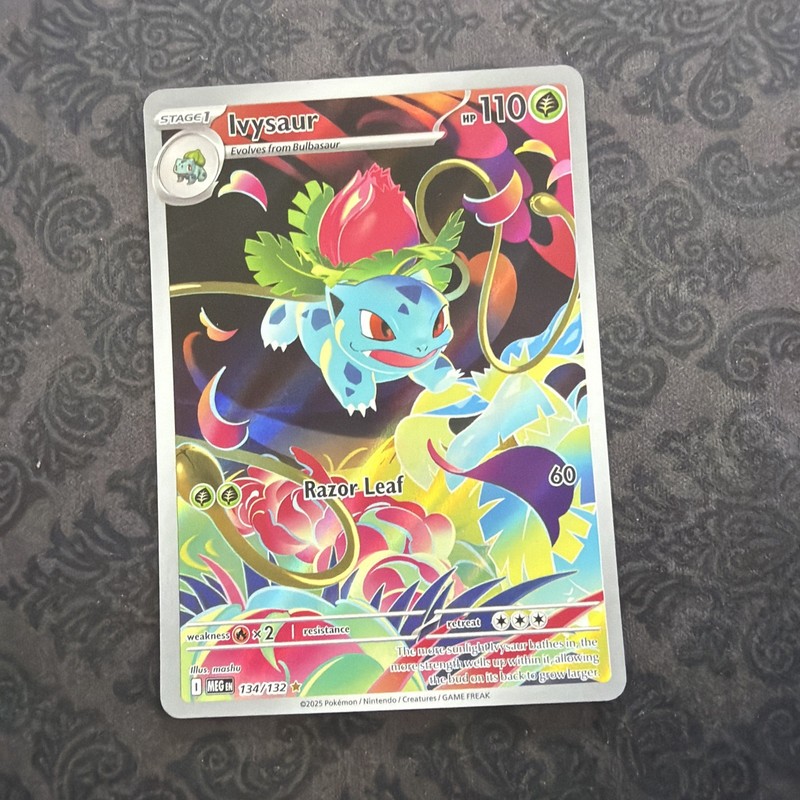 Ivysaur 134/132 Me01: Mega Evolution Holo