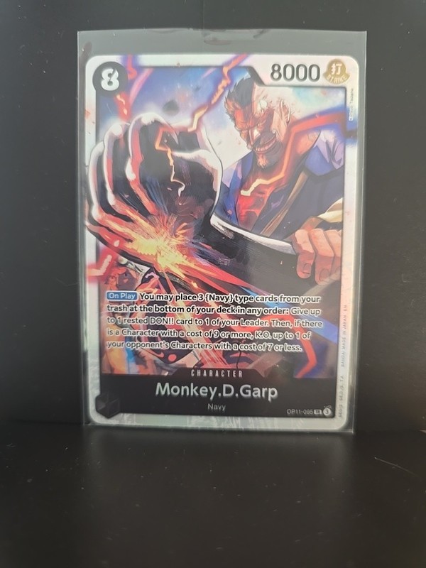 Monkey D. Garp OP11-095 SR Fist of Divine Speed – ONE PIECE Card Game English
