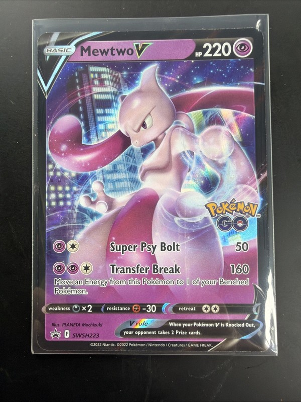 2022 Mewtwo V SWSH223 SWSH: Sword & Shield Black Star Promo Pokémon Go
