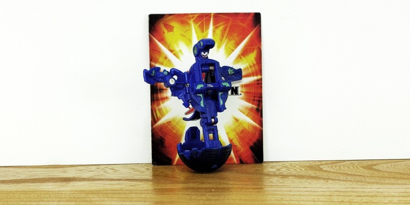 BAKUGAN “Battle Damaged” Aquos MEGA BRONTES 770G New Vestroia Spin Master/SEGA