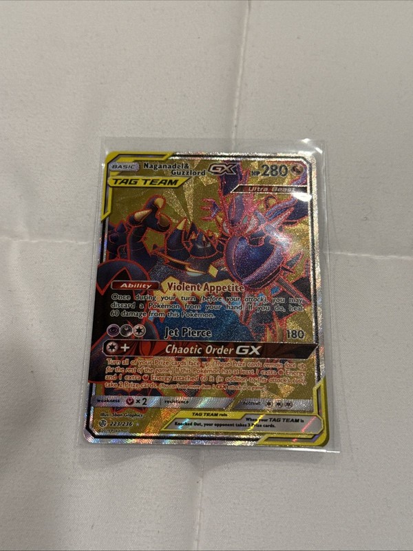 Naganadel & Guzzlord GX (Full Art) 223/236 Sm-Cosmic Eclipse Holo