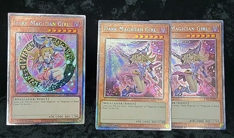 Dark Magician Girl (1x 3rd Art & 2x 7th Art) (Platinum Secret Rare) RA04-EN107