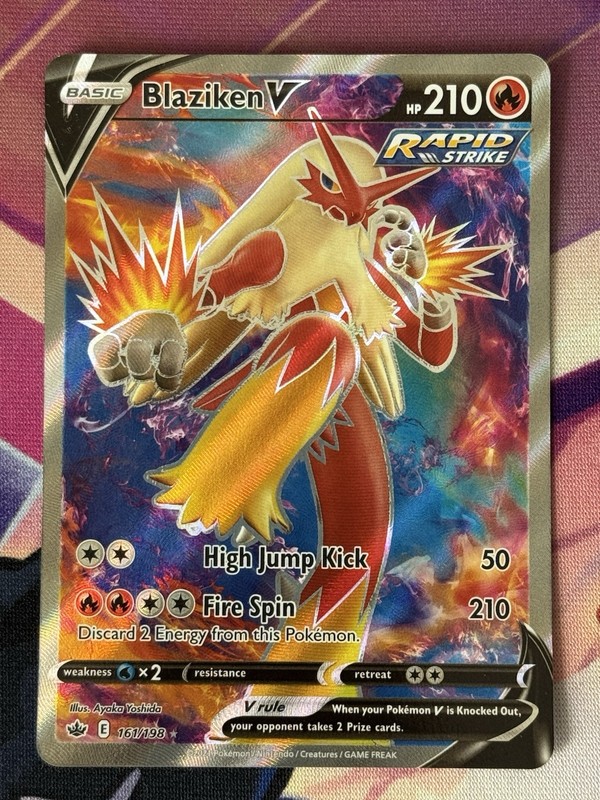 Blaziken V (Full Art) 161/198 Swsh06: Sword & Shield – Chilling Reign Holo