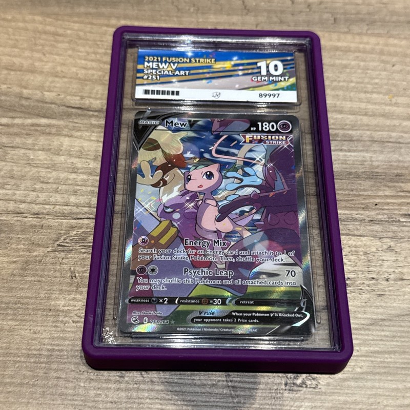 Pokemon TCG Fusion Strike Mew v 251/264 Ace 10 English Card Alternative Art Rare