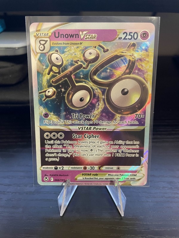 Unown VSTAR 066/195 Swsh12: Sword & Shield – Silver Tempest Holo
