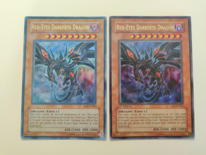 2x Red-Eyes Darkness Dragon SD1-EN001 Ultra Rare Unlimited/1st Ed LP/HP