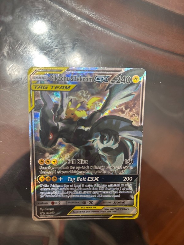 Pikachu & Zekrom GX HP 240 Basic Tag Team