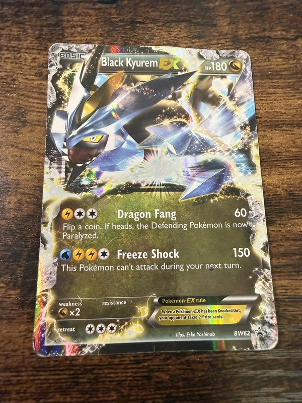 Black Kyurem EX 101/149 Boundaries Crossed Holo DMG