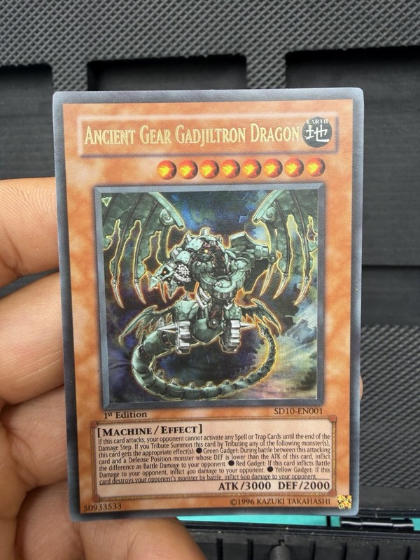 Yu-Gi-Oh! Ancient Gear Gadjiltron Dragon SD10-EN001 Ultra Foil 1st Ed Konami NM