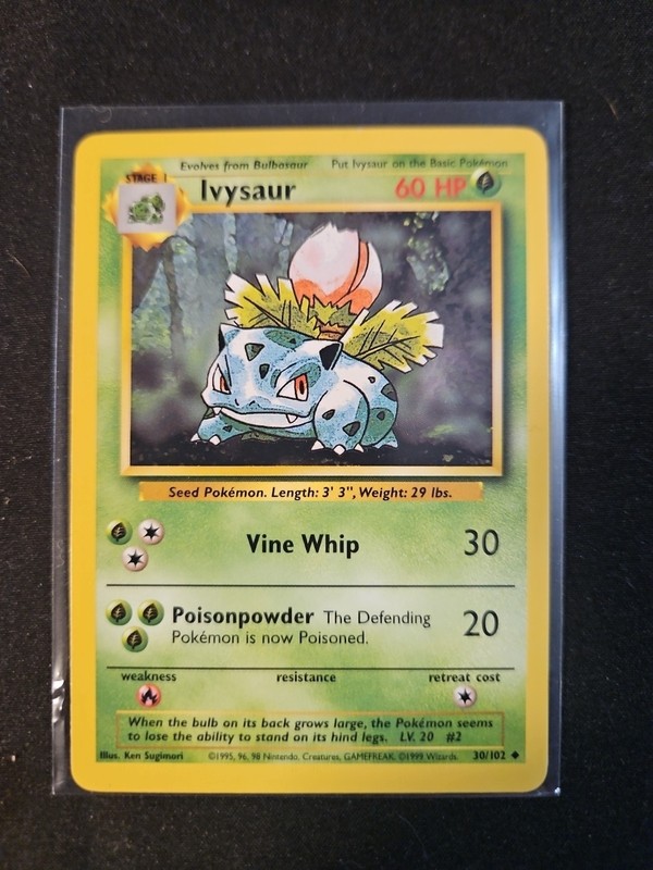 Vintage Pokemon TCG Ivysaur 030/102 Base Set Regular NEVER PLAYED