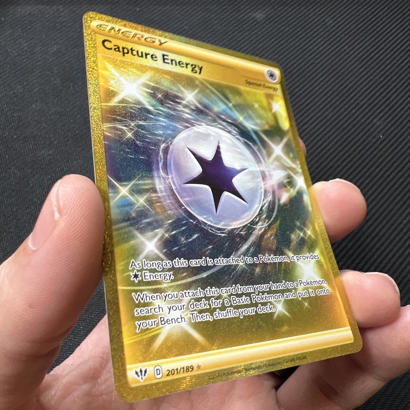Capture Energy 201/189 Darkness Ablaze Gold Secret Rare Pokemon Card gallery