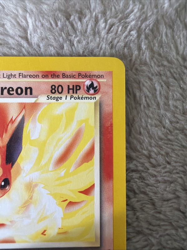 Light Flareon 46/105 Neo Destiny Regular gallery