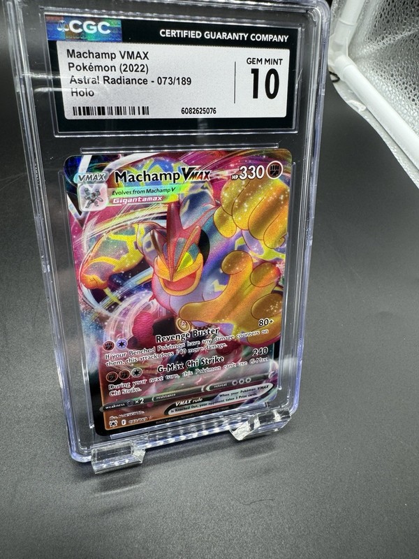 Machamp VMAX 073/189 Swsh10: Astral Radiance Holo gallery