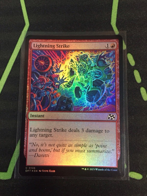 MTG Magic The Gathering Lightning Strike Foil DFT Red Instant Commander