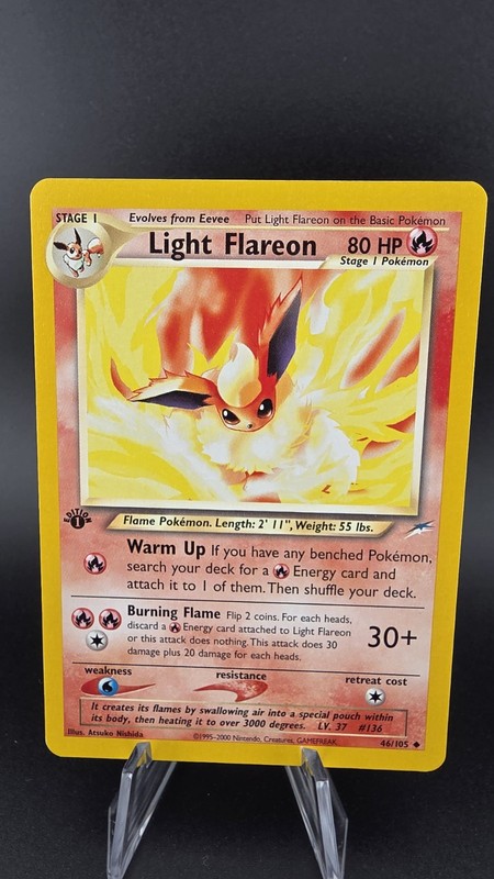 Light Flareon- 2002 WOTC Pokemon -Neo Destiny #46/105 -1st Edition