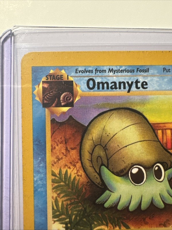 Omanyte 52/62 Fossil Pokemon 1st Edition Vintage gallery