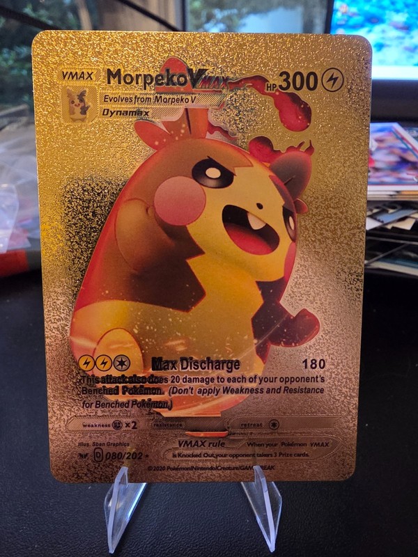 Morpeko Vmax Premium Gold Foil Fan Art Textured Collector Pokemon Card 080/202
