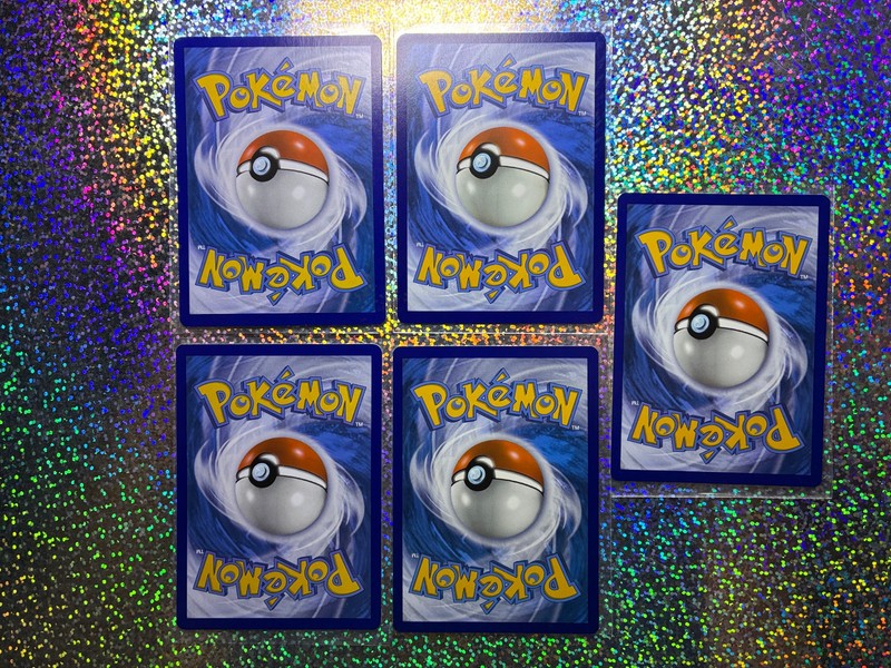 Pokemon TCG Regular: 071/189 Hisuian Arcanine; 070/189 Hisuian Growlithe gallery