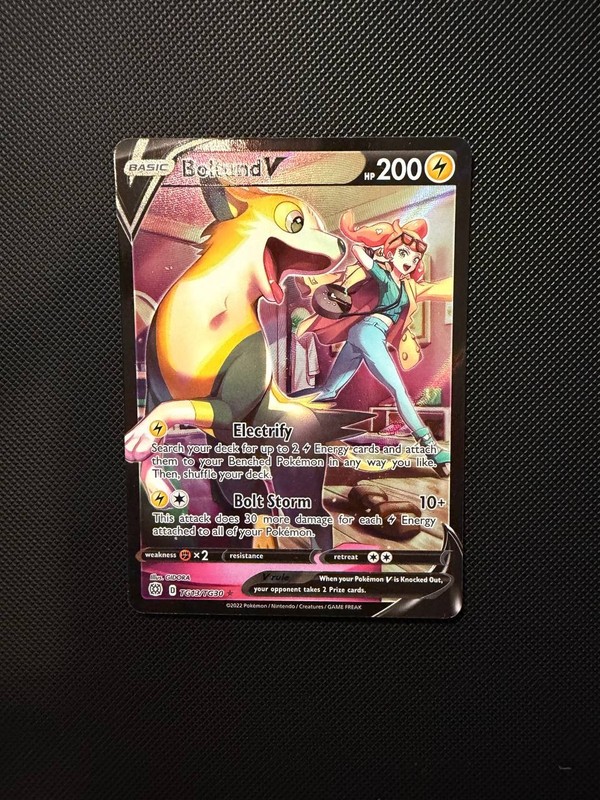 Pokemon Card Boltund V TG13/TG30 Brilliant Stars Trainer Gallery Ultra Rare NM