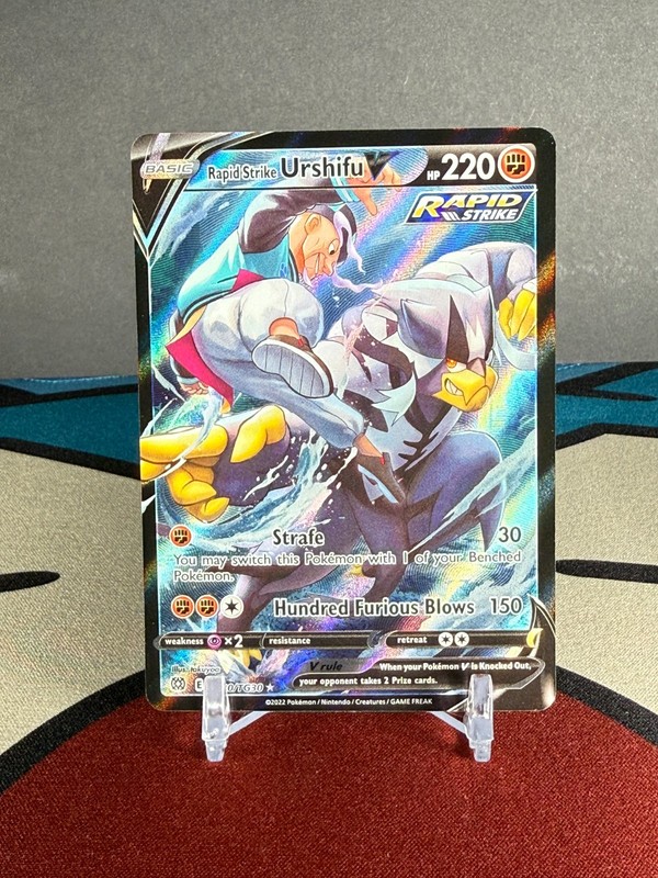 Pokemon TCG Rapid Strike Urshifu V TG20/TG30 Swsh09: Brilliant Stars Holo NM