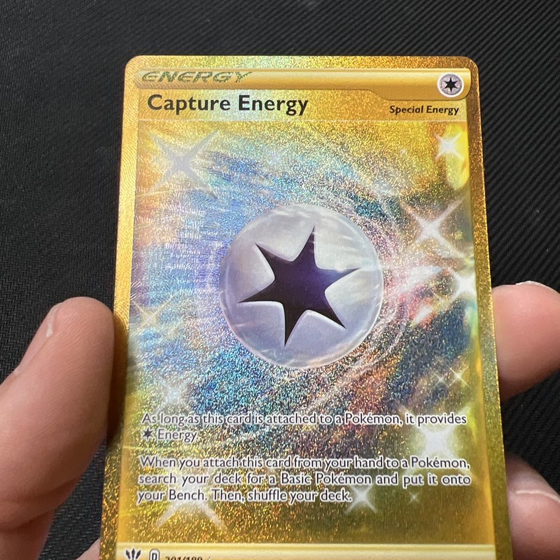 Capture Energy 201/189 Darkness Ablaze Gold Secret Rare Pokemon Card gallery
