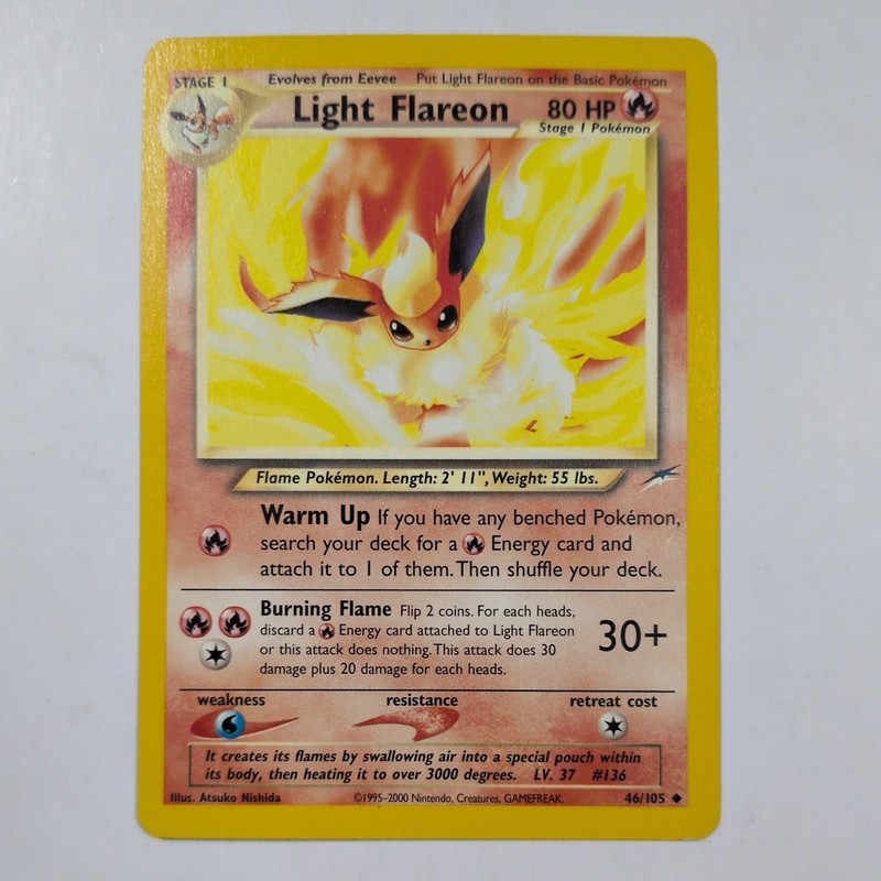 Light Flareon 46/105 Neo Destiny Regular
