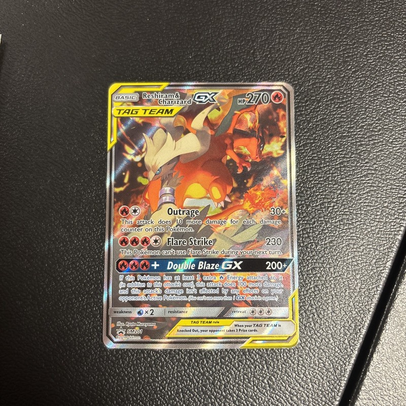 Reshiram & Charizard GX SM201 Sm Holo