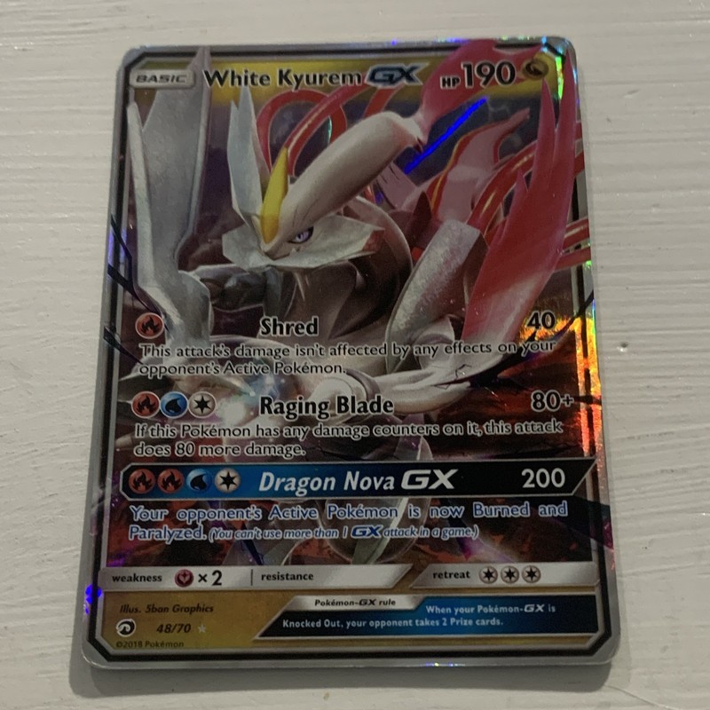 White Kyurem GX 48/70 Dragon Majesty Ultra Rare Holo English 190HP