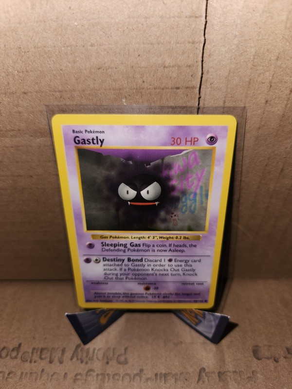 Gastly 050/102 Base Set (Shadowless) Regular gallery
