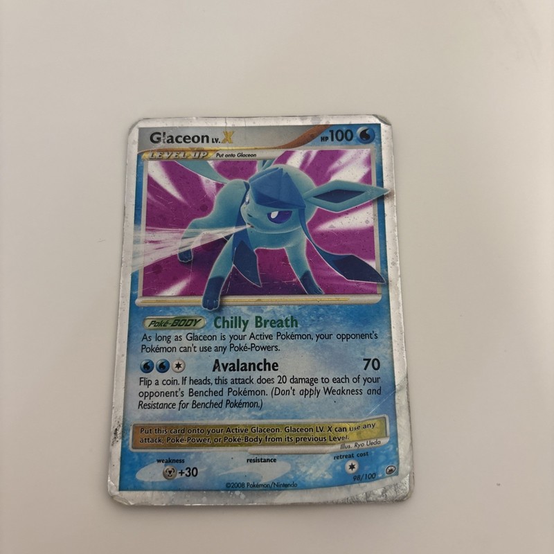 DAMAGED 2008 Pokemon Diamond & Pearl Majestic Dawn 98/100 Glaceon LV.X Holo Foil