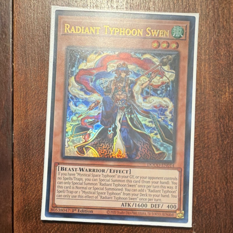 Yu-Gi-Oh! Radiant Typhoon Swen DOOD-EN014 1st Ed Ultra ATK 1600 DEF 400