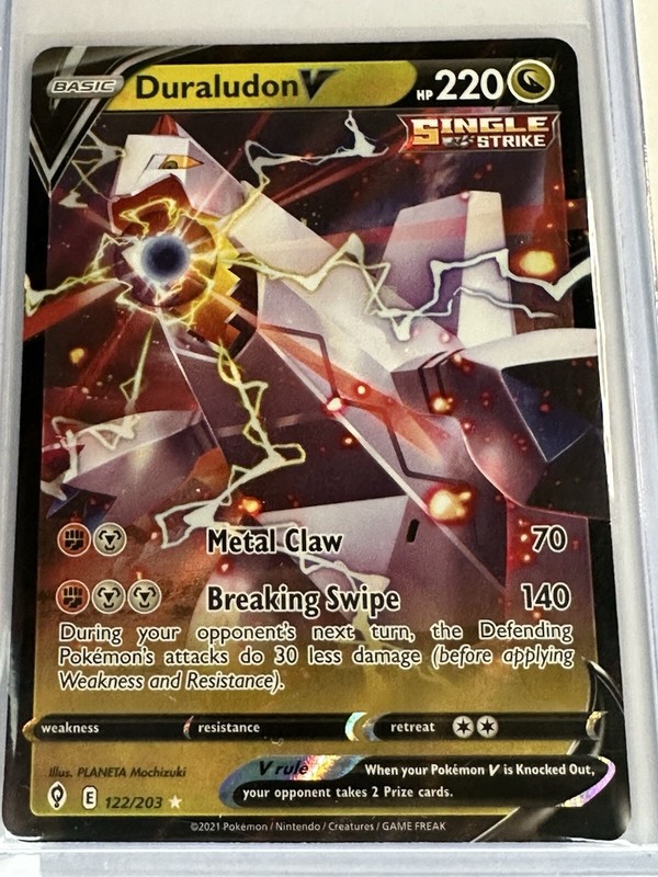 Duraludon V Ultra Rare Evolving Skies Pokémon 122/203