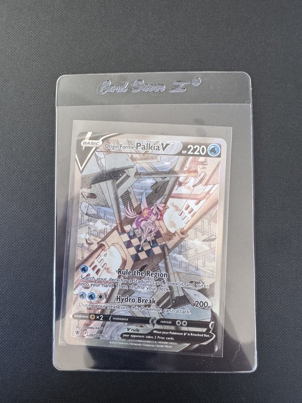Pokemon TCG Rapid Strike Urshifu VMAX (Alternate Art Secret) 170/163