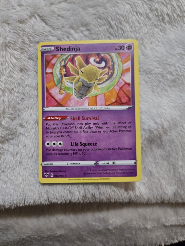 Shedinja 066/185 Swsh04: Vivid Voltage Regular